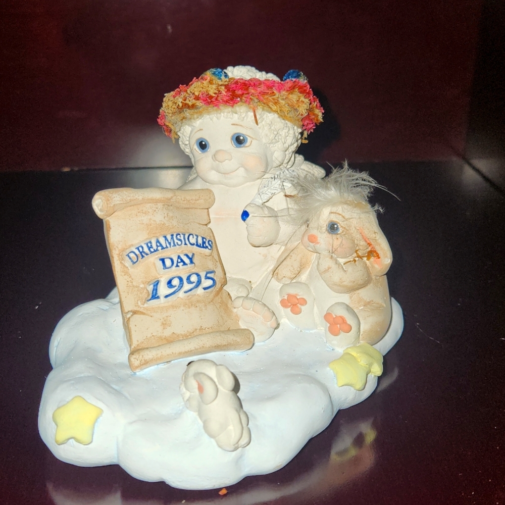 Dreamsicle Figurine "Dreamsicle Day"